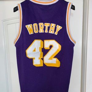 LA Lakers Jersey- Worthy #42